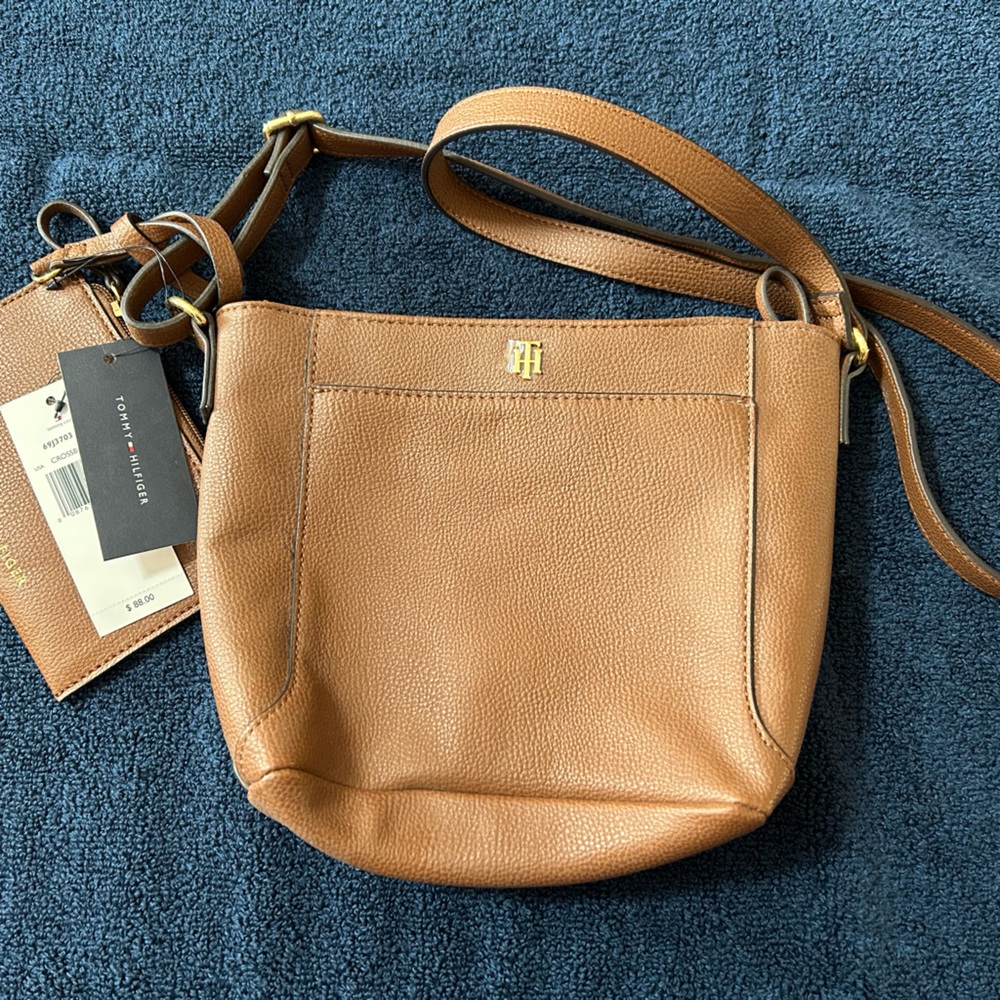 Tommy Hilfiger Brown Crossbody Bag w/wallet